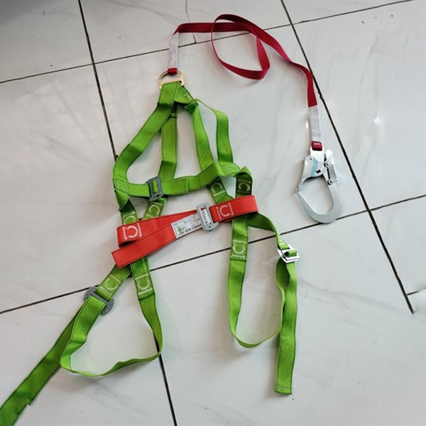 dây đai an toàn toàn thân loại 2 dây bẹ 1 móc sắt