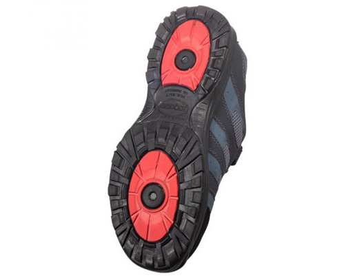 Giày Bảo Hộ Hans HS-34 được được trang bị những tính năng an toàn như mũi giày thép và đế giày chống đinh để bảo vệ chân khỏi những vật cứng và sắc nhọn.