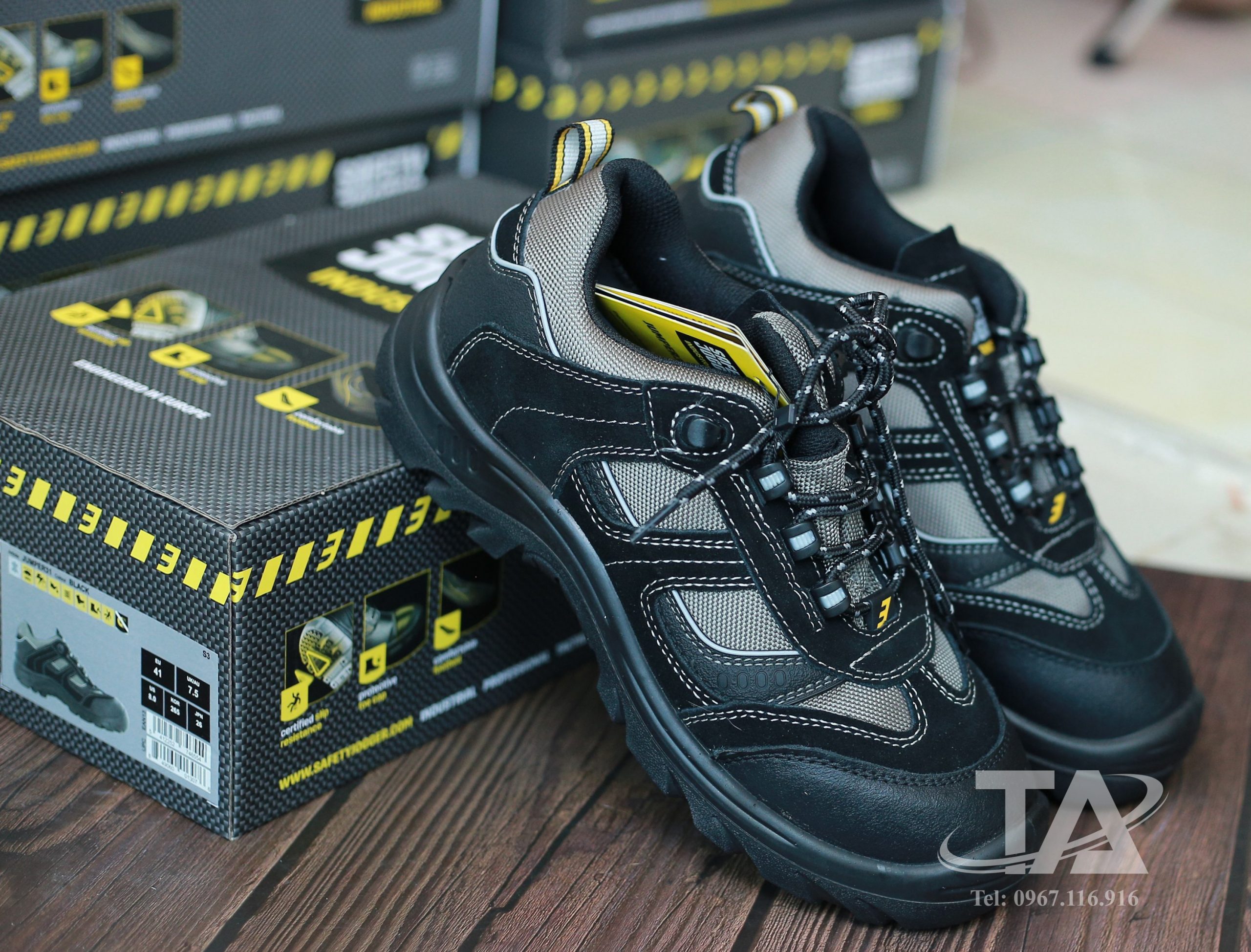 Giày Jogger Jumper S3 có nhiều kích cỡ khác nhau, giúp bạn dễ dàng tìm được đôi giày phù hợp với kích thước chân của mình.