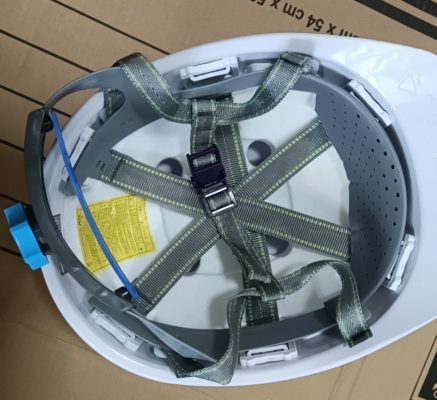 Bên trong nón bảo hộ COV